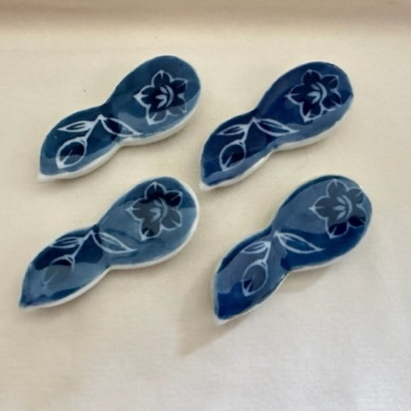 Set of Four Vintage Chopstick Rests - Picture 1 of 5